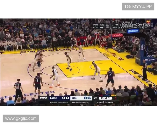 2013年NBA季后赛经典对决灰熊与快船的激烈较量与精彩瞬间回顾